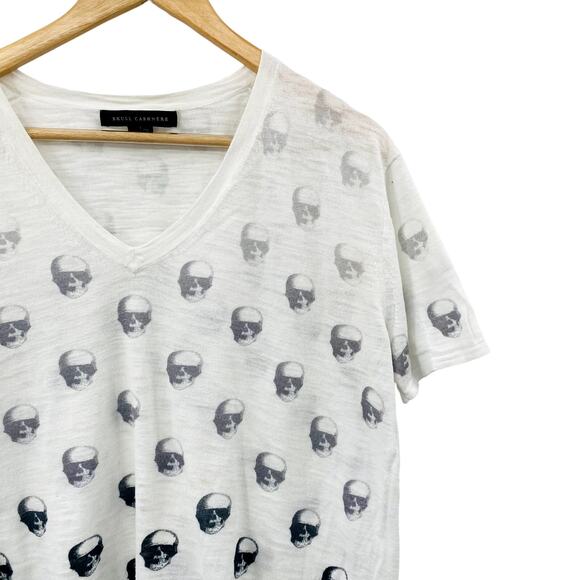 Skull Cashmere White Short Sleeve Knit Top - Picture 3 of 6